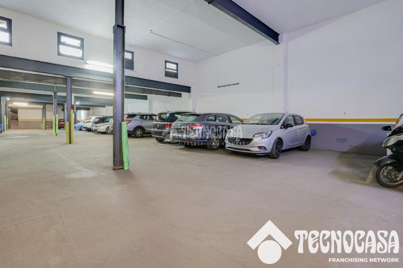 Foto 44802f30-fec2-45b9-aea2-26894befe425. Posto auto in Riu Sud Santa Coloma de Gramenet