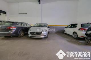 Parking coche en Riu Sud. Boxplaza de garaje en venta en santa coloma de gramenet