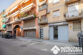 Local Comercial a Riu Sud. Local comercial en venta en santa coloma de gramenet