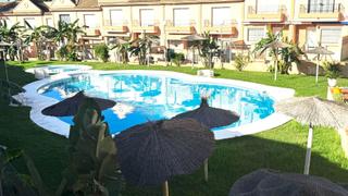 Apartament a Los Gallos. Apartamento a escasos minutos de la playa de la barrosa