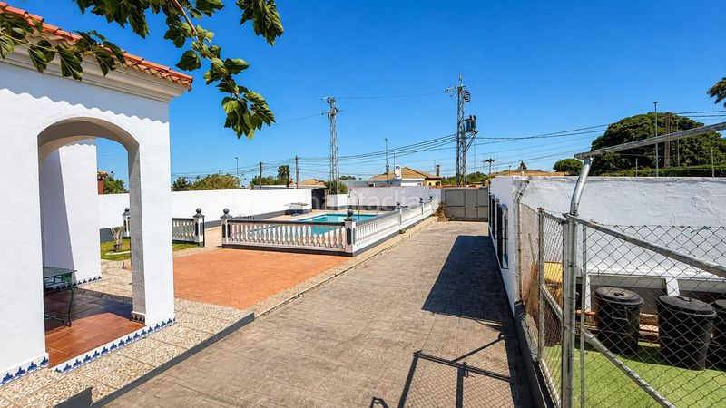 Foto d8e2d61f-6f35-4ee8-a19e-bce64d336c18. Xalet amb aparcament piscina a Los Franceses - La Vega Chiclana de la Frontera