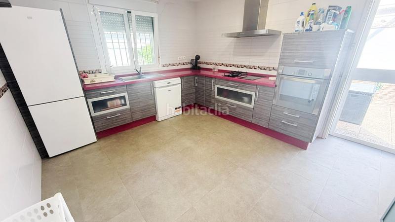 Foto 56156d3b-690b-45d7-af30-d12d6cbfe5c4. Xalet amb calefacció aparcament piscina a Las Lagunas - Campano Chiclana de la Frontera