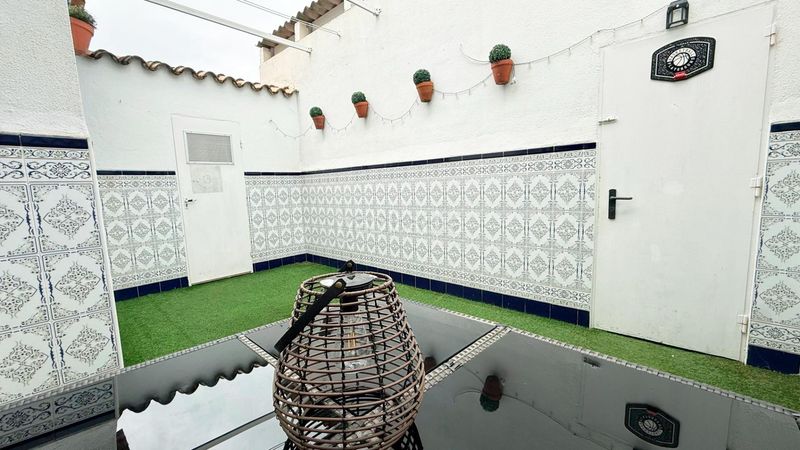 Foto e829d2ad-de00-463d-ac2d-76af3fc10afa. Casa adossada amb calefacció aparcament a La Banda - Campo de Fútbol Chiclana de la Frontera