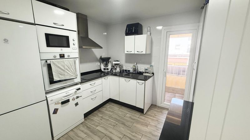 Foto e35d7202-0d3a-40e5-818d-55485e6d55e9. Pis a Núcleo urbano Chiclana de la Frontera