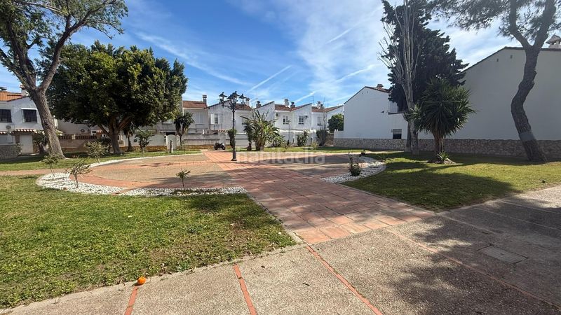Foto f5c2f9b6-e4ab-4517-869a-7ddfc4e01f61. Casa adossada a La Banda - Campo de Fútbol Chiclana de la Frontera
