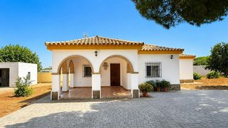 Chalet in Las Lagunas - Campano. Chalet  segregado en finca rustica en el  pago melilla, cercano