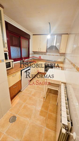 Foto aebbc3cf-8369-46ce-aaa2-34145260e230. Appartamento con riscaldamento parcheggio piscina in Seseña