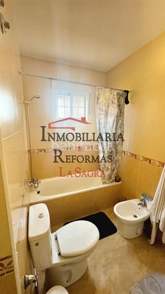 Foto 8e3d2e8f-ab9b-46d9-b1ee-e19318f60ae8. Xalet amb calefacció aparcament a Esquivias