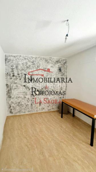 Foto b1245367-048d-4766-b54f-21cb62476a03. Xalet amb calefacció aparcament a Esquivias