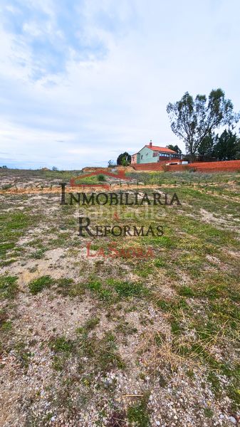 Foto 687881ba-7111-4cb5-8138-e58b3999f462. Affitto terreno residenziale in Carranque