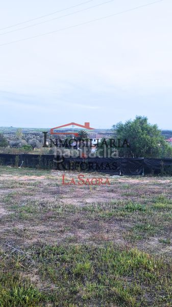 Foto e87f244b-e1d3-45ac-be11-181237a0658a. Affitto terreno residenziale in Carranque