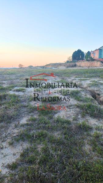 Foto c088463d-4787-4776-ae83-17f0bb07dff7. Chalet con parcheggio in Casarrubuelos