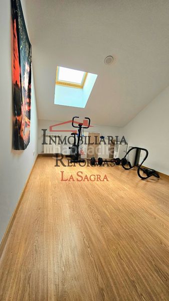 Foto 350b76fa-3c57-4d26-a77d-7e4559a0294b. Duplex in calle el olivo 21 in Mocejón