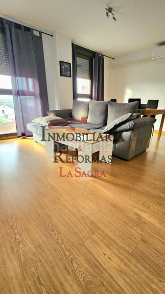 Foto cfbd3b38-25c8-4366-a912-589d098df0a9. Duplex in calle el olivo 21 in Mocejón