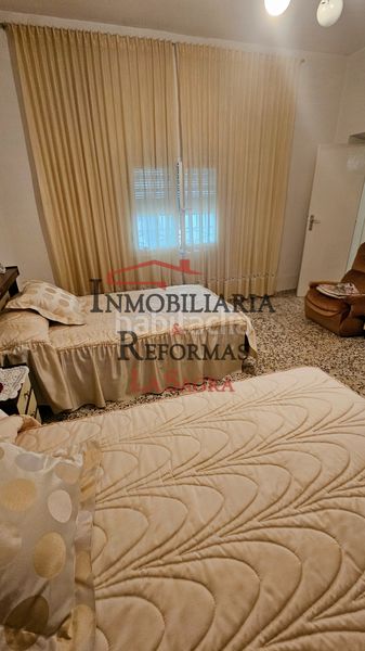 Foto 2e89ea70-32aa-470b-8943-663eac6fd8a4. Casa amb xemeneia aparcament a Las Américas Parla