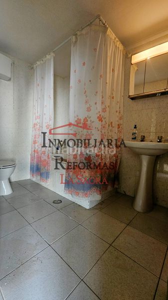 Foto 96f031c3-3ecd-4b00-a574-ab486e1ee7a1. Casa amb xemeneia aparcament a Las Américas Parla