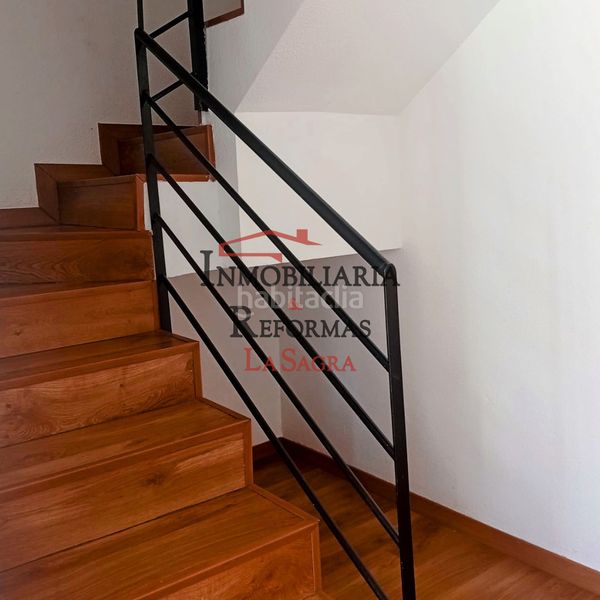 Foto afcf57ed-d231-42c9-b3f4-528ba76472c4. Casa amb calefacció a Yuncler