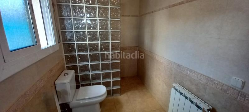 Foto 6a1a1e6d-3957-41e9-bbc5-ec53faa6a0f8. Chalet amplio chalet en zona tranquila con vistas espectaculares en Dosrius