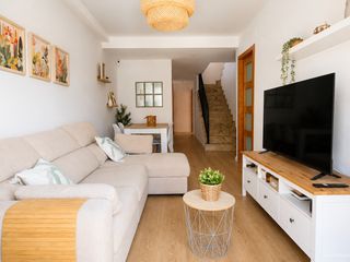 Duplex  Carrer onze de setembre. Dúplex reformat amb gran terrassa i espais amplis al centre del