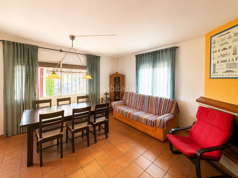 Foto 82aec350-f77b-400a-9a42-712ef5e2b919. Chalet casa amb jardí i parcel·la de 360 m² a en Llinars del Vallès
