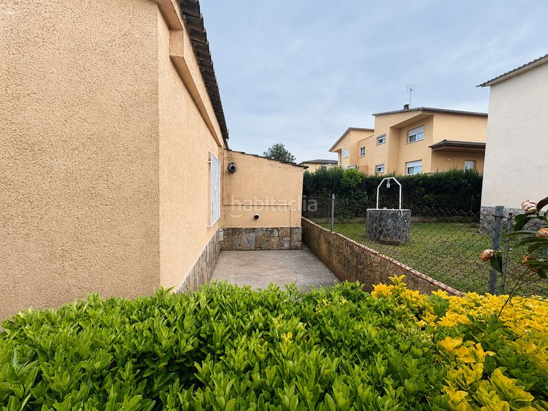 Foto d8fae0f1-ed46-4386-a2a5-d656fb927231. Chalet casa amb jardí i parcel·la de 360 m² a en Llinars del Vallès