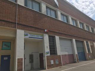 Rent Industrial building in Montcada Centre - La Ribera. Nave industrial situada en el polígono industrial más rampinyo d