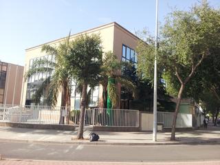 Miete Fabrikhalle in Centre. Nave industrial tipo c, situada en el polgono gran via sur de l
