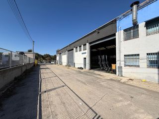 Lloguer Nau industrial a Centre. Nave industrial situada en el polígono congost de granollers. ap