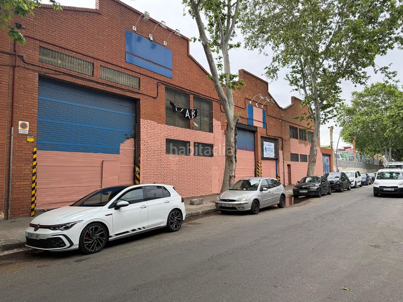 Foto 89f1f467-121a-484a-99e2-007d56fdb739. Nau industrial a Bon Pastor Barcelona