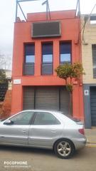 Lloguer Local Comercial  Carrer de raurich. Local de 274m2 dividido en 3 plantas