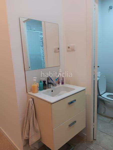 Foto dee94c9c-31d8-4734-b404-8e8099f2b4d7. Local comercial local con inquilino, ideal para inversores, alta rentabilidad en Sant Boi de Llobregat