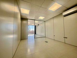 Lloguer Oficina a Carrer de can roca 21. Oficina de 34 m en edificio exclusivo en castelldefels – luz nat