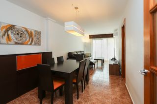 Pis a Vinyets-Molí Vell. ¡piso de 108 m² con parking y dos balcones!