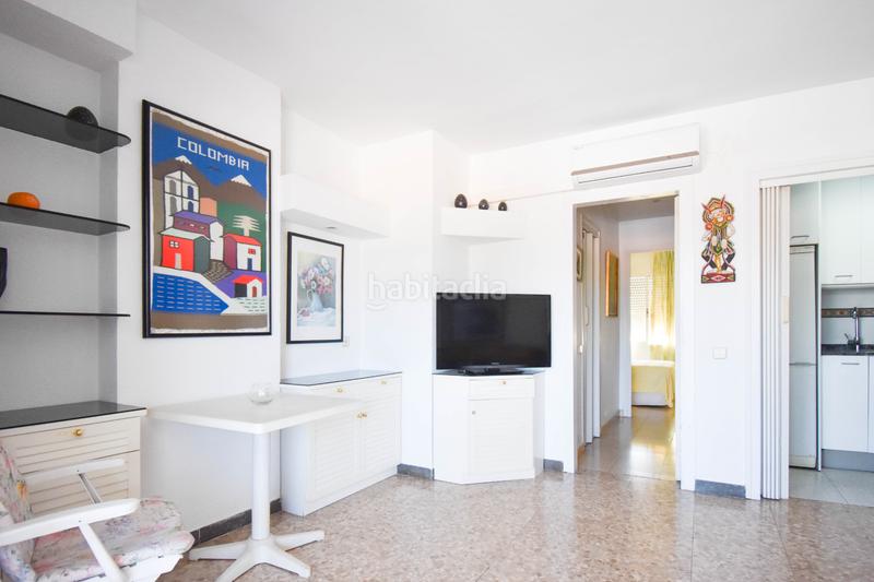 Foto 84620348-bb87-44bc-b02b-ce1592f9a8c5. Alquiler piso apartamento de 2 habitaciones playa en Castelldefels
