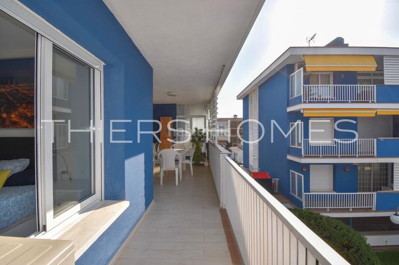Foto 8acd40b9-92ce-4cf6-9501-9d36c8c0b2e3. Alquiler piso en passeig marítim 22 piso con vistas al mar en Castelldefels