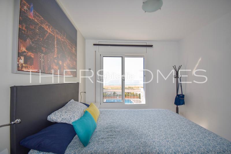 Foto a60a2706-0246-49cf-a98f-a7e48fd44458. Alquiler piso en passeig marítim 22 piso con vistas al mar en Castelldefels
