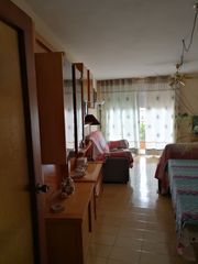 Appartamento in Molí de Vent-La Sauleda. Piso con 3 habitaciones amueblado con calefacción
