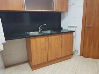 Monolocale in Centelles. Piso en planta baja con entrada independiente  centro de centell