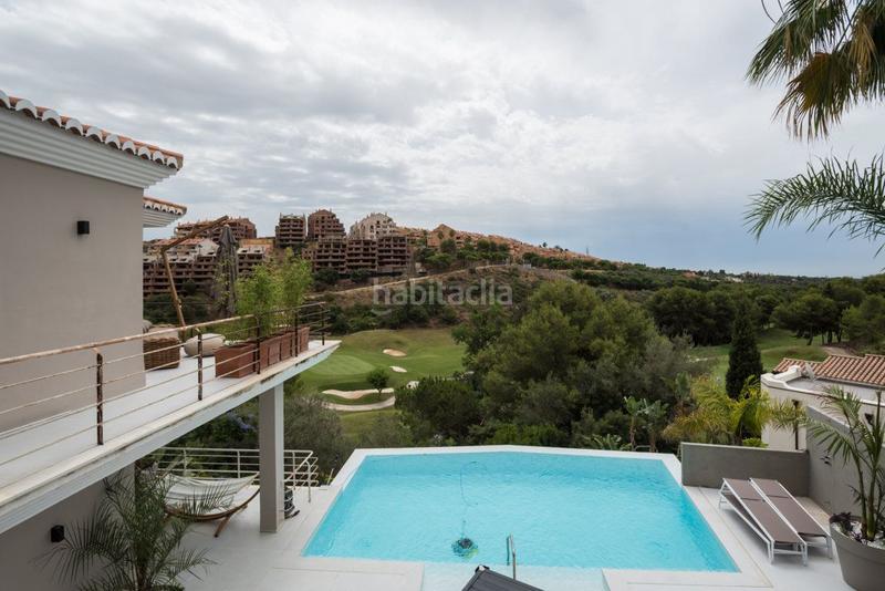 Foto f530707f-74cb-420a-aaf5-6523a2de40b1. Haus mit heizung parking pool in Santa María Marbella