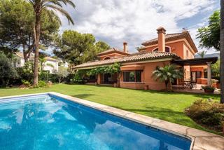 Casa a Sierra Blanca. Villa entre sierra blanca y camoján, marbella