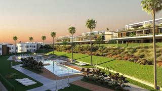 Planta baixa a Bahía de Marbella. Apartamento en 1ª línea de golf, marbella este