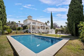 Xalet a Valdeolletas - Las Cancelas - Xarblanca. Villa con vistas al mar en marbella