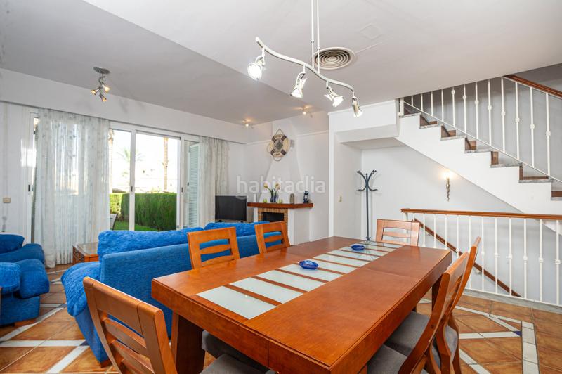 Foto 54c8af7b-b19b-47c7-a906-e444cc4b0435. Maison jumelée avec cheminée chauffage parking piscine dans Marbella