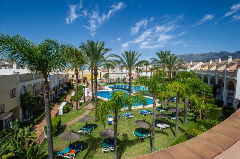 Foto 5d40d807-5402-4233-aee7-348ced93d37a. Maison jumelée avec cheminée chauffage parking piscine dans Marbella
