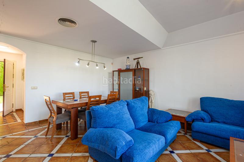 Foto 5ddec427-d647-4c40-8ead-be7ad21e7e2f. Maison jumelée avec cheminée chauffage parking piscine dans Marbella