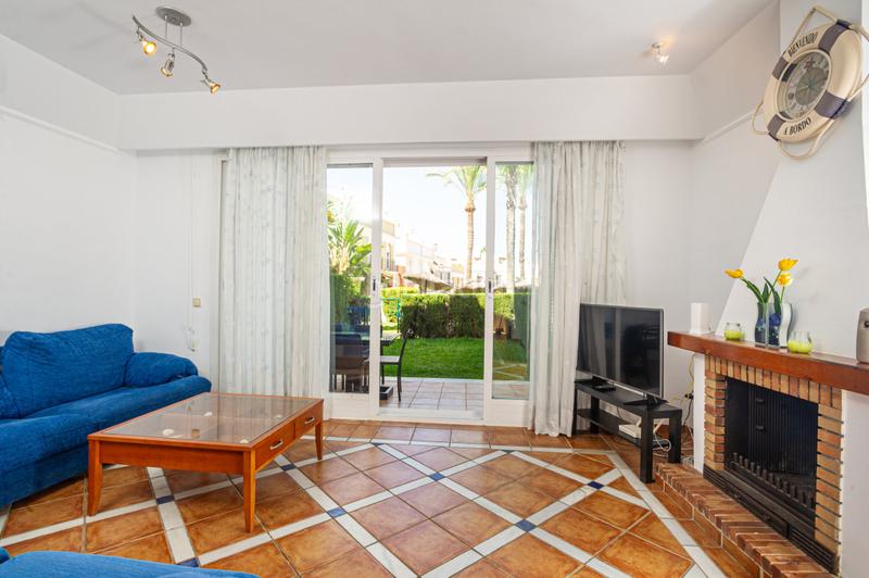 Foto 64e61940-0462-42be-a3ed-7512ae64daf4. Maison jumelée avec cheminée chauffage parking piscine dans Marbella