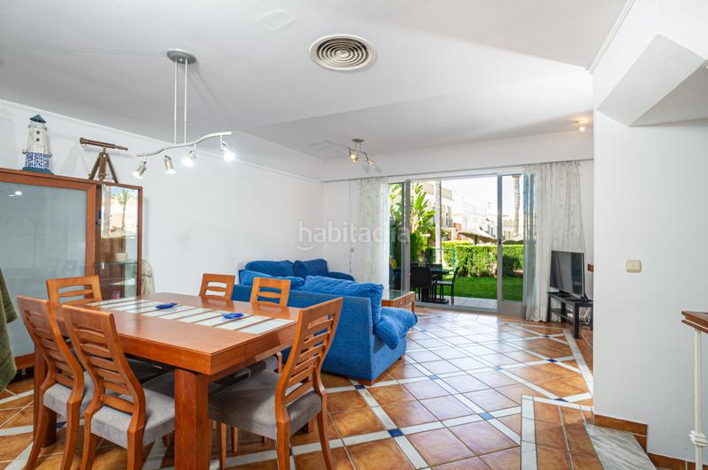 Foto abc221fa-9353-4e47-8687-1dc5c6ea9e41. Maison jumelée avec cheminée chauffage parking piscine dans Marbella