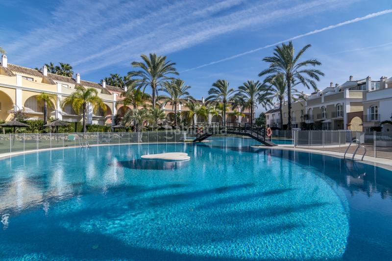 Foto e97b10c1-a430-4c34-9f5b-d38c425e401f. Maison jumelée avec cheminée chauffage parking piscine dans Marbella