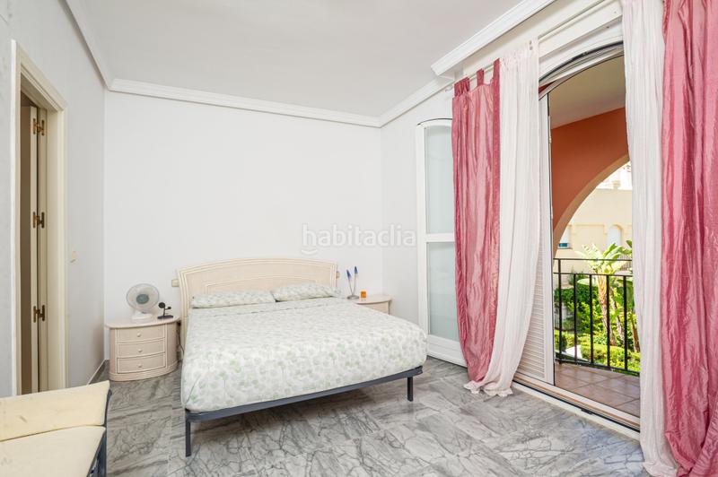 Foto faf15ec3-dfdc-44aa-91a5-713cdfa89740. Maison jumelée avec cheminée chauffage parking piscine dans Marbella