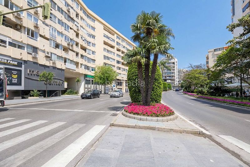 Foto c0d84a90-ce1f-415b-95f2-7b55cfac5e64. Apartament amb calefacció aparcament piscina a Playa Bajadilla - Puertos Marbella